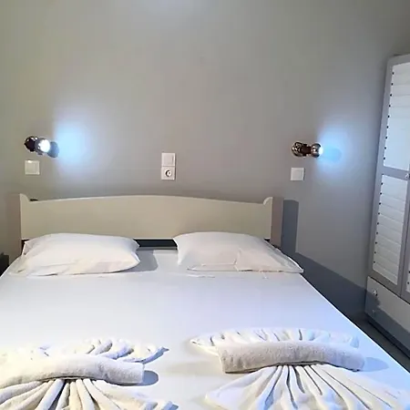 Plubis Hotel 2*